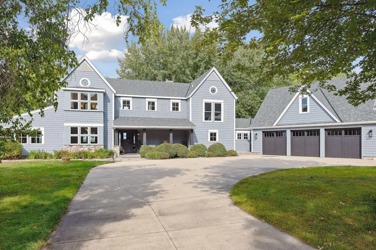 16057 673rd Avenue, Hutchinson, MN 55350 - Image #1