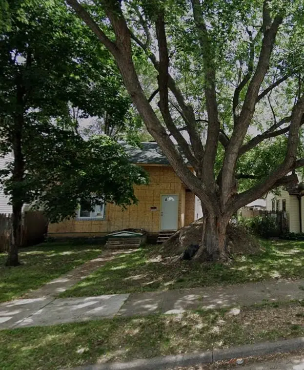 4610 Oliver Avenue N, Minneapolis, MN 55412 - #1