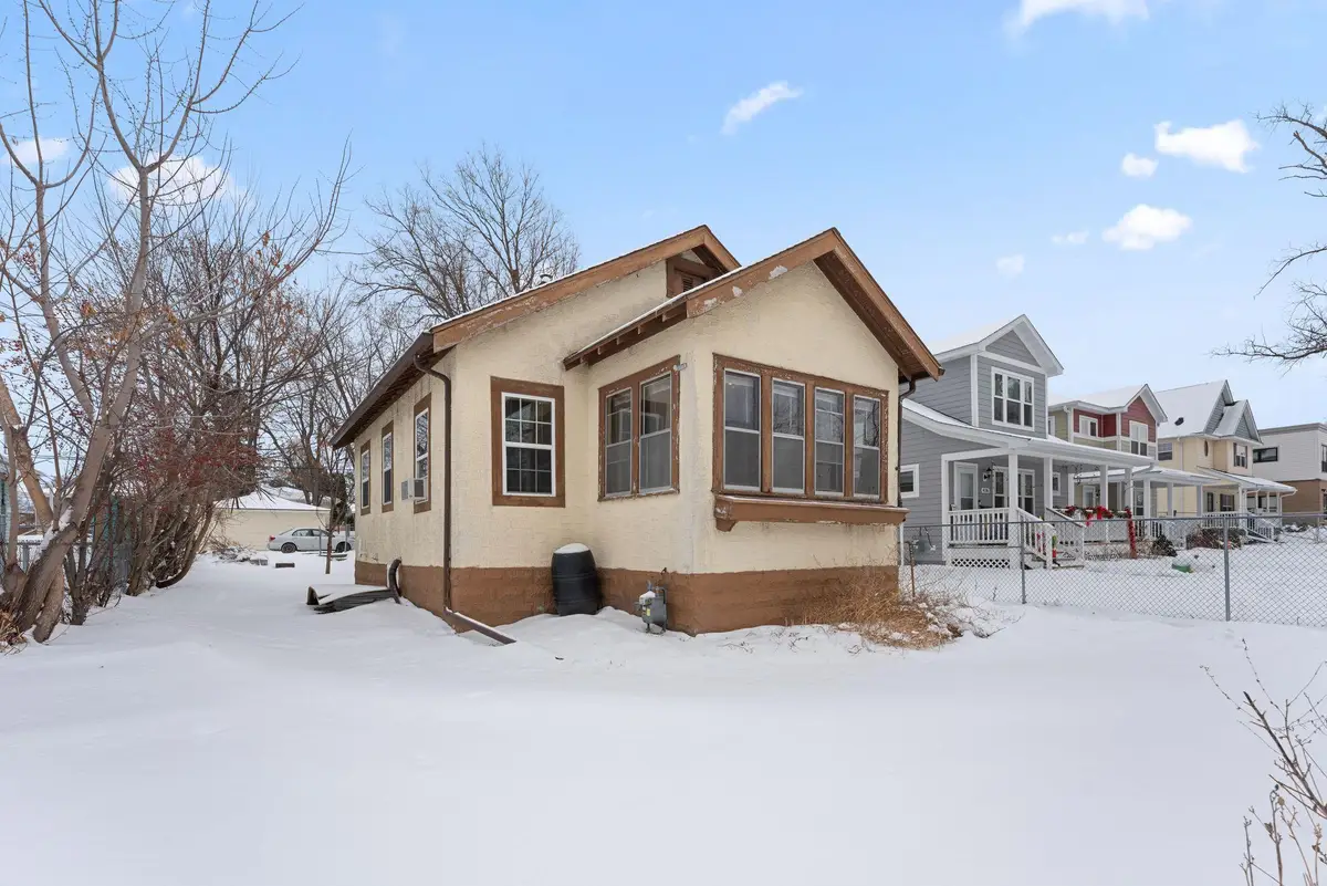 422 Logan Avenue N, Minneapolis, MN 55405 - Image #1