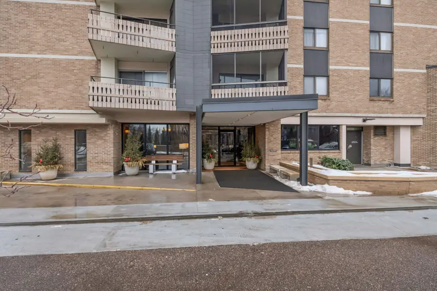 400 Groveland Avenue #910, Minneapolis, MN 55403 - Image #2
