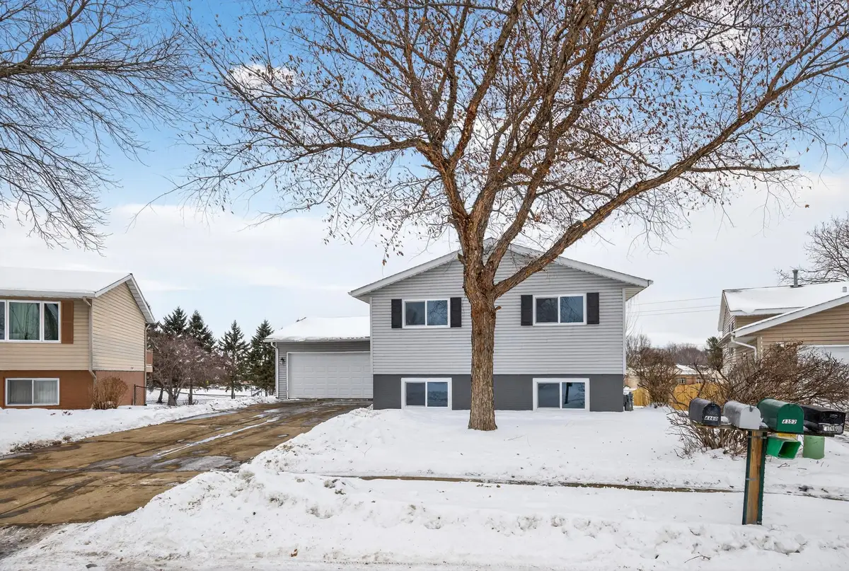 4356 Cimarron Court Nw, Rochester, MN 55901 - Image #1