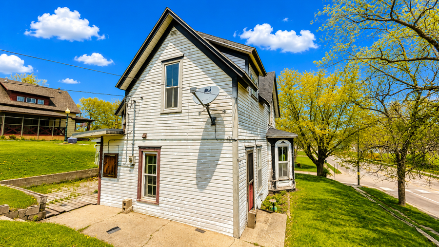 112 Bluff Street E, Lake Benton, MN 56149 - #3