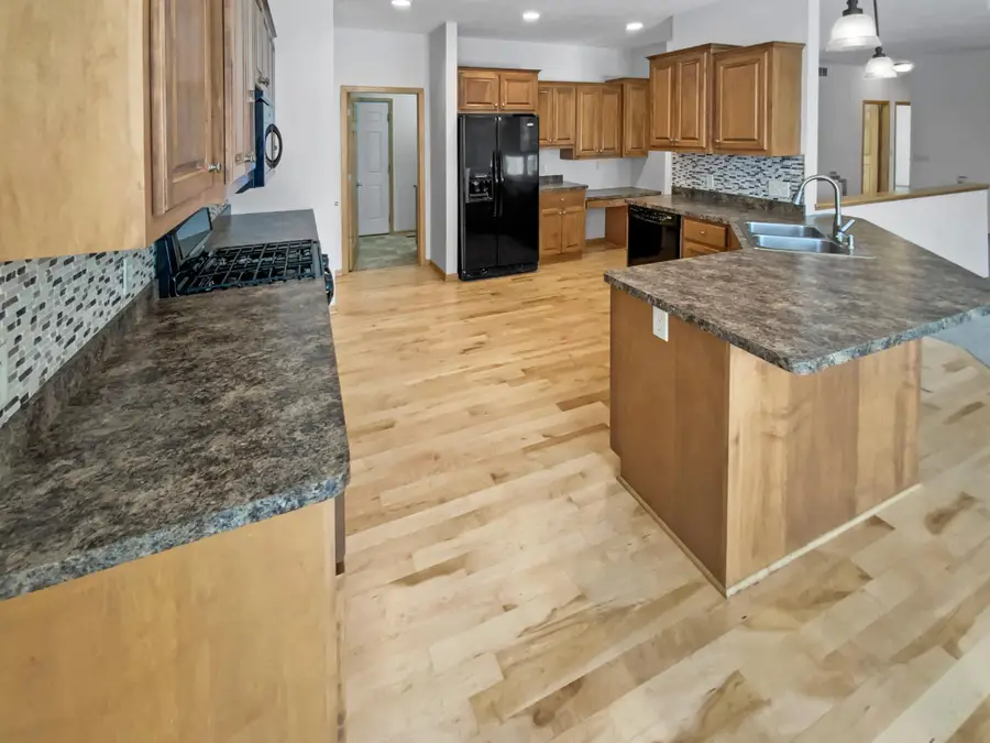 515 Saxon Drive, Elko New Market, MN 55054 - Image #2