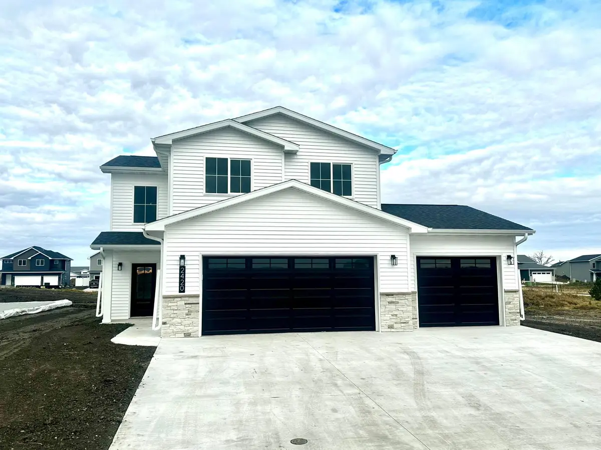 6249 86th Avenue S, Horace, ND 58047 - Image #1