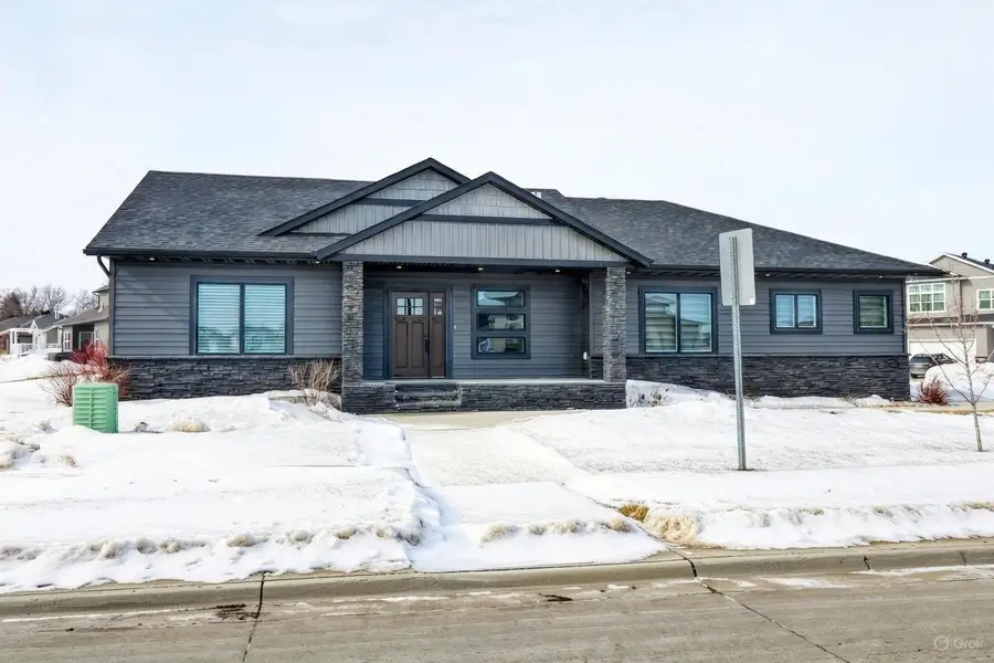 3605 Houkom Drive E, West Fargo, ND 58078 - Image #2