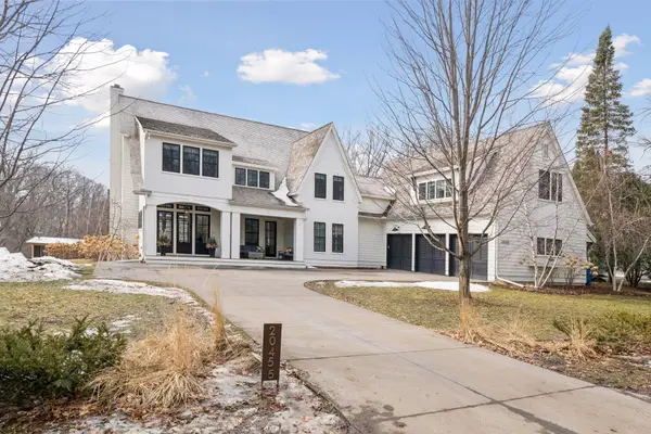 20455 Park Place, Excelsior, MN 55331