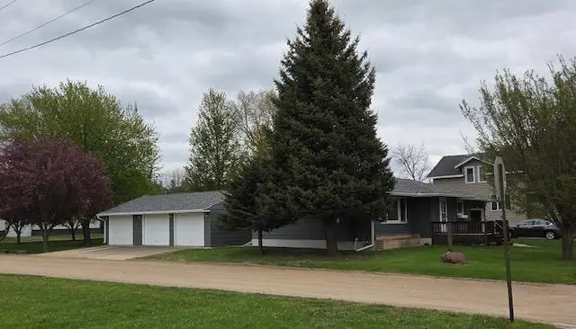 201 Dugan Street S, Welcome, MN 56181 - #3