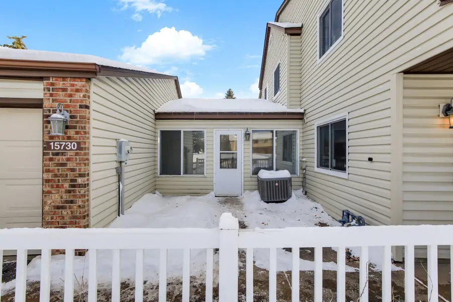 15730 Griffon Path, Apple Valley, MN 55124 - Image #3