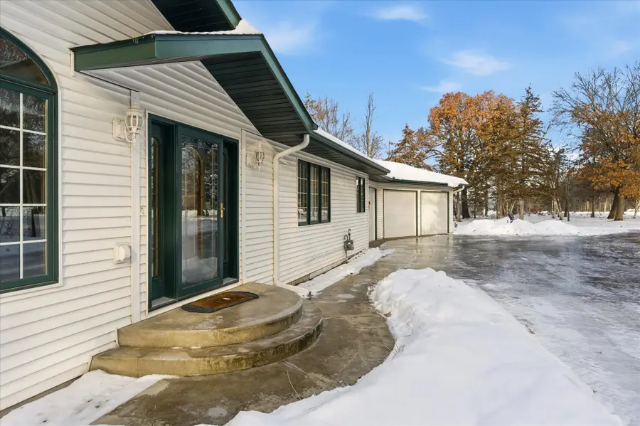 20640 Kiowa Street Nw, Anoka, MN 55303 - #3