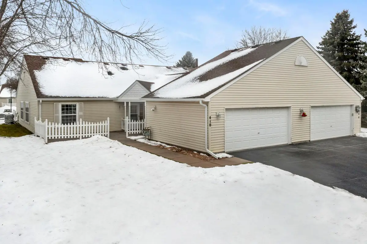 410 Sarazin Street, Shakopee, MN 55379 - Image #1