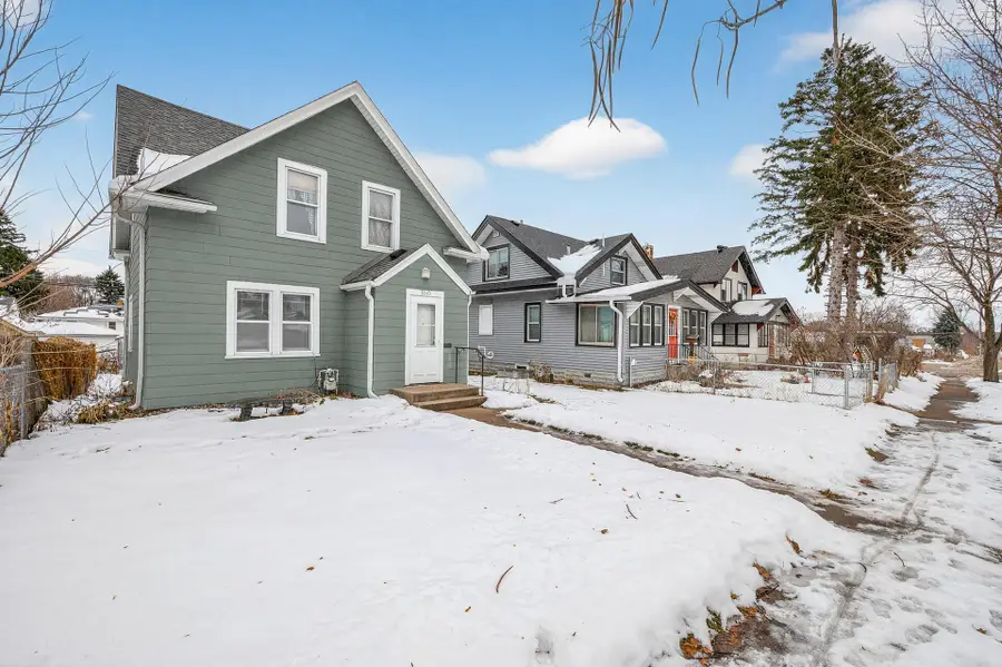 1045 Magnolia Avenue E, Saint Paul, MN 55106 - Image #3