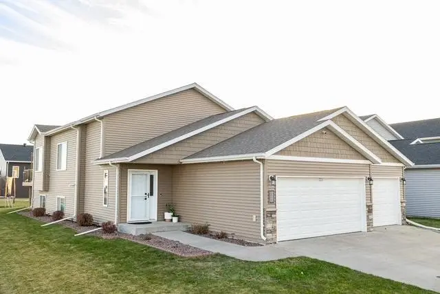 3053 38th Avenue S, Moorhead, MN 56560 - #1