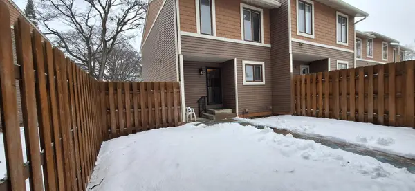 1869 County Road E E, Saint Paul, MN 55110