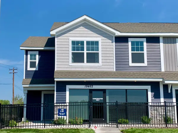 19462 136th Avenue N, Rogers, MN 55374