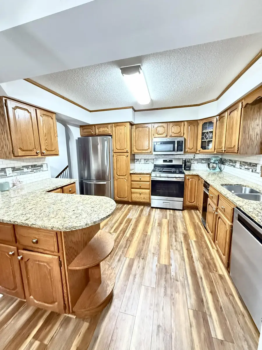 424 106th Avenue Nw, Coon Rapids, MN 55448 - Image #3