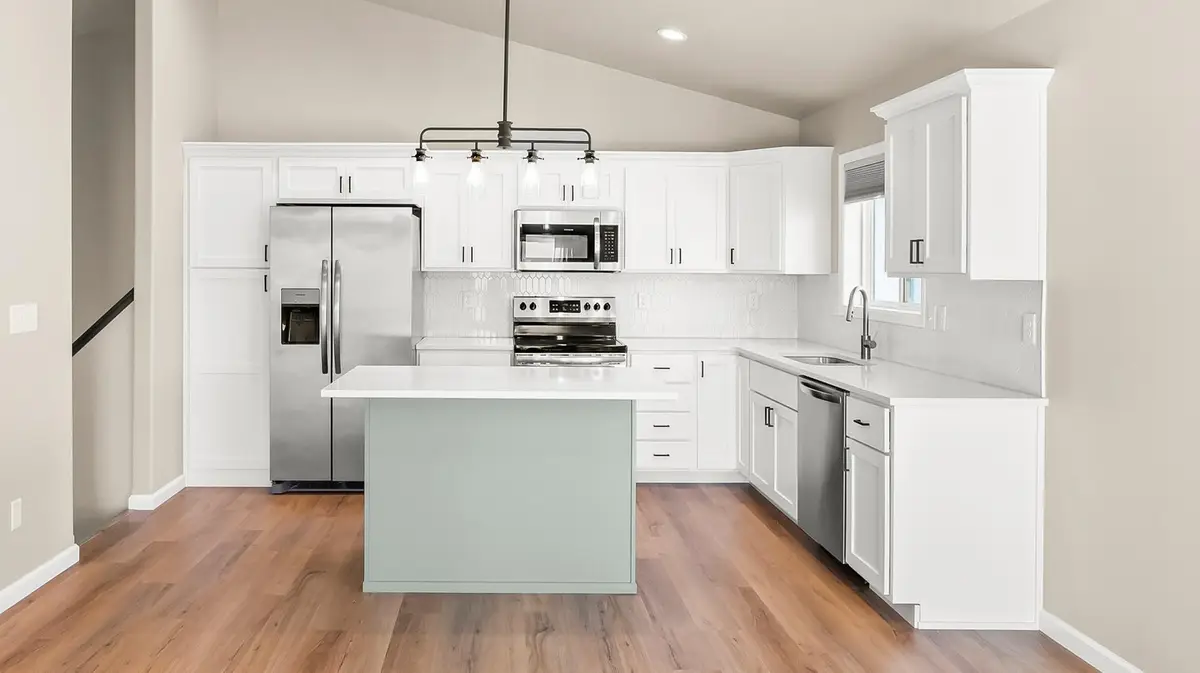 6009 80th Avenue S, Horace, ND 58047 - Image #1