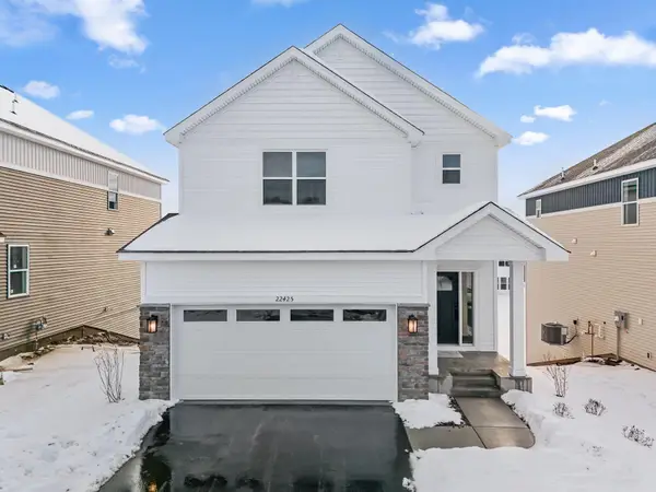 22435 Isla Way, Rogers, MN 55374