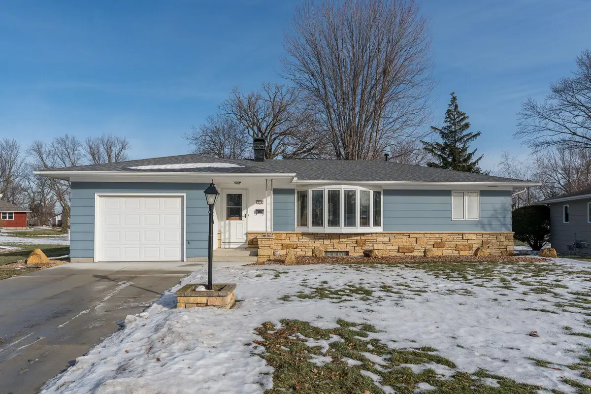 229 Pfau Street, Mankato, MN 56001 - Image #1