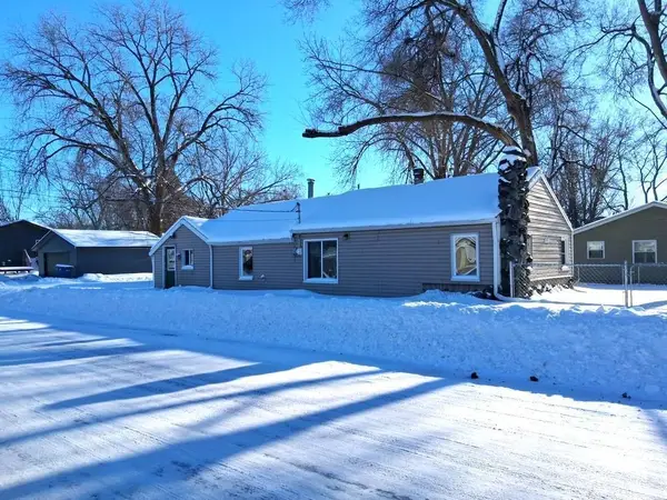 1202 11th Avenue Se, Saint Cloud, MN 56304