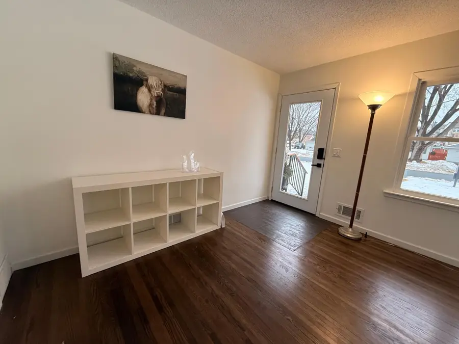 618 9th Avenue Nw, Saint Paul, MN 55112 - Image #3