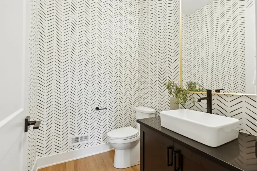 5805 Kellogg Avenue, Minneapolis, MN 55424 - Image #3