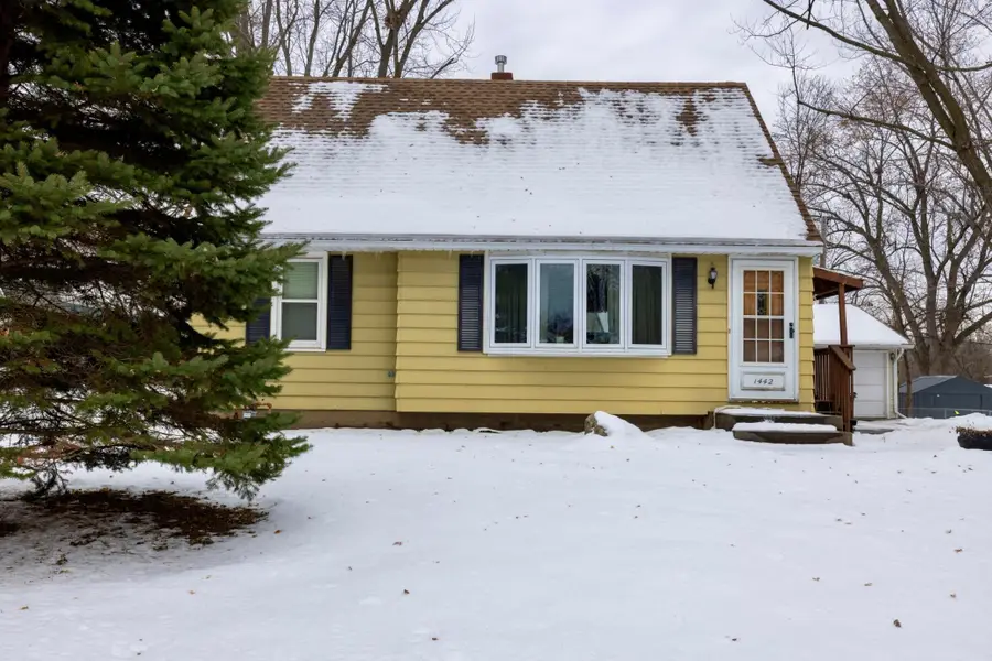 1442 Sandhurst Avenue E, Saint Paul, MN 55109 - Image #2