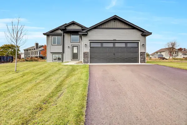 2873 11th Avenue Ne, Sauk Rapids, MN 56379