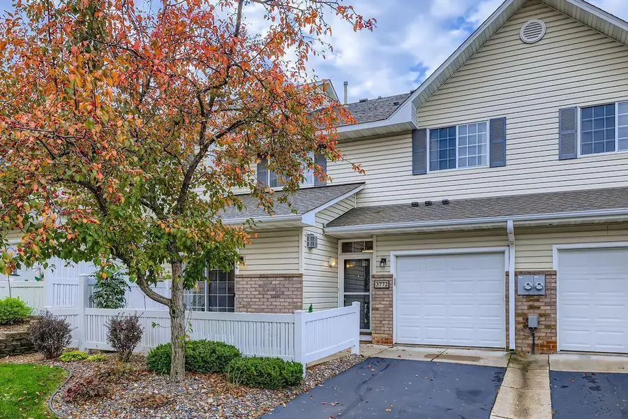 3772 Vermilion Court S, Eagan, MN 55122 - Image #2