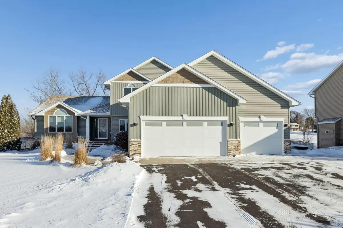 634 Chaucer Lane, Watertown, MN 55388 - Image #1