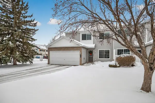 1724 Weston Lane, Shakopee, MN 55379