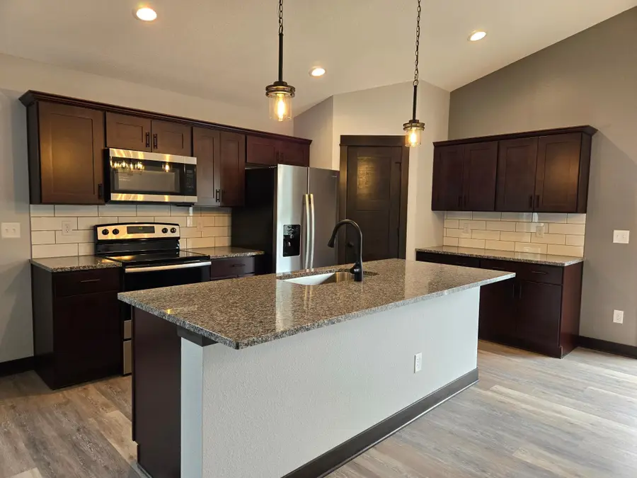 707 Council Court, Ellendale, MN 56026 - Image #2