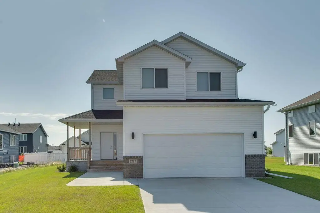 6797 28th Street S, Fargo, ND 58104 - Image #1