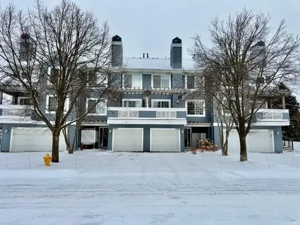 15665 24th Avenue N #C, Minneapolis, MN 55447