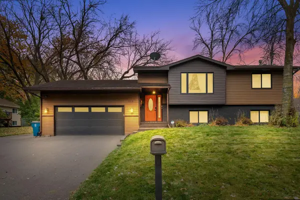 808 3rd Avenue Sw, Forest Lake, MN 55025