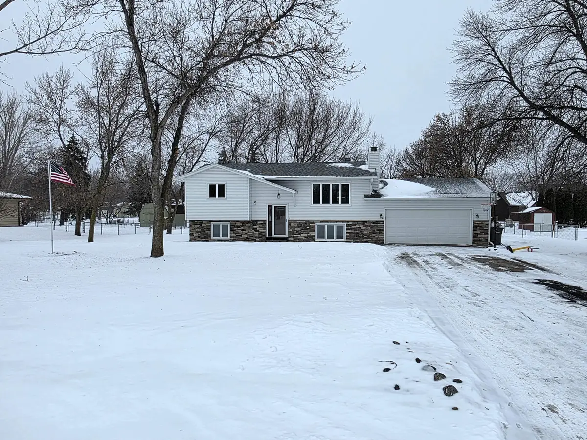 1209 63rd Avenue N, Moorhead, MN 56560 - Image #1