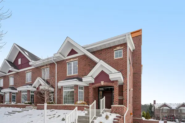 10814 Falling Water Lane #D, Saint Paul, MN 55129