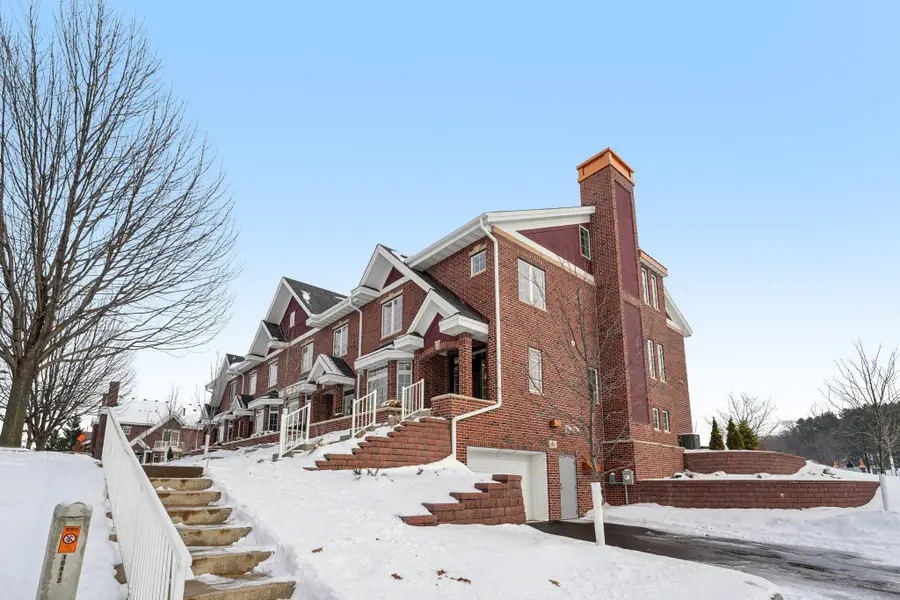 10814 Falling Water Lane #D, Woodbury, MN 55129 - Image #3