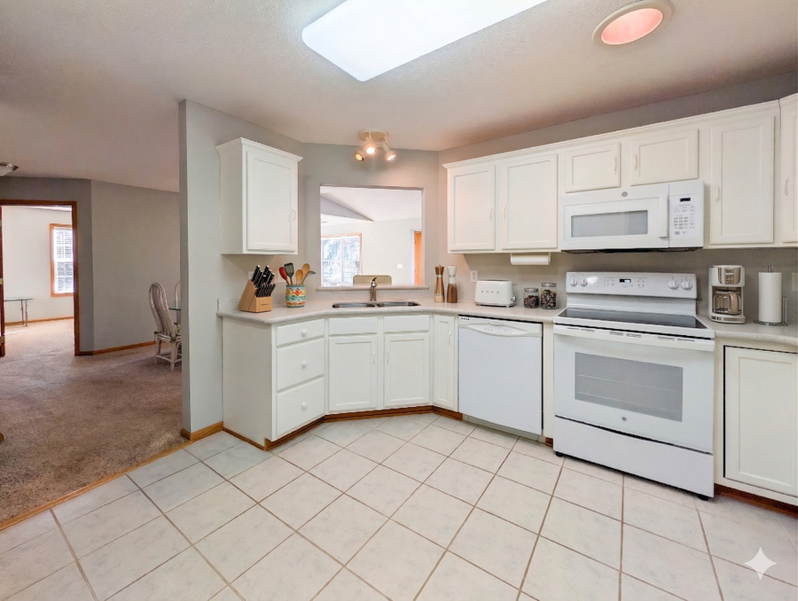 3016 Timberwood Trail #2, Eagan, MN 55121 - #3