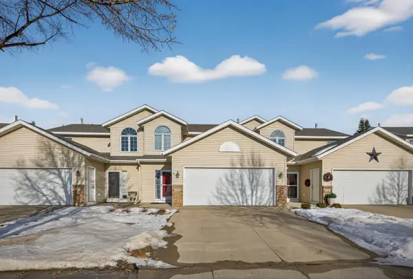 2796 Viola Heights Drive Ne, Rochester, MN 55906