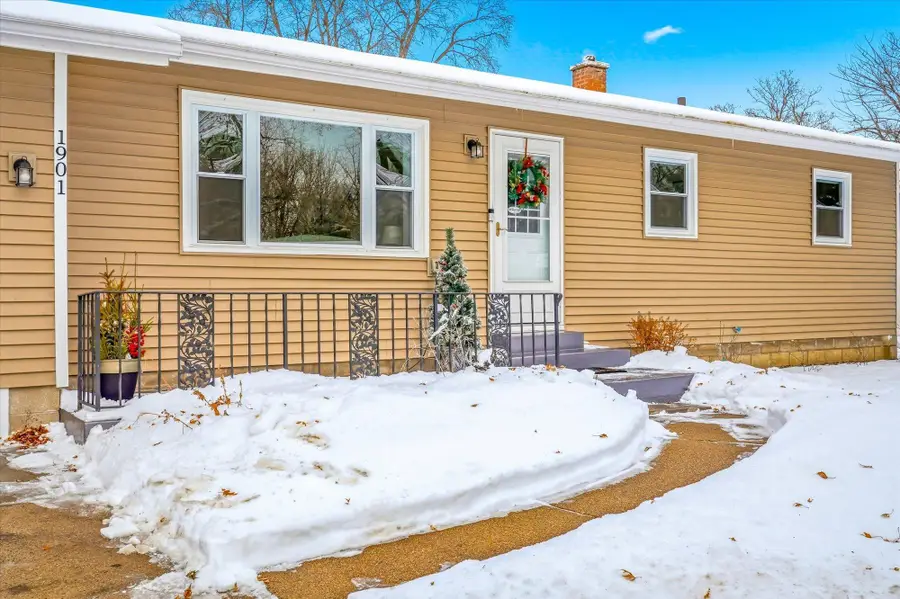 1901 Stowe Avenue, Saint Paul, MN 55112 - Image #2