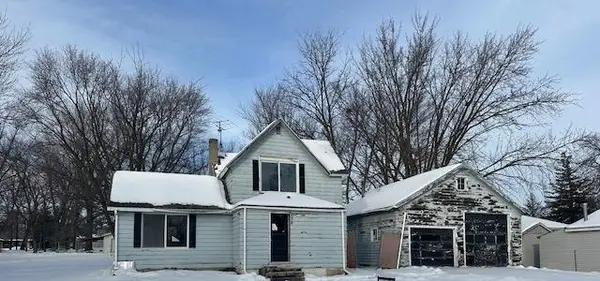 306 Maple Street, Lyle, MN 55953