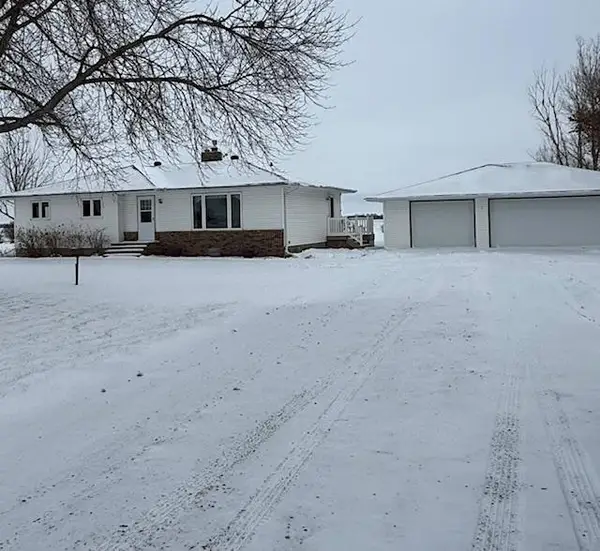6910 70th Street S, Sabin, MN 56580