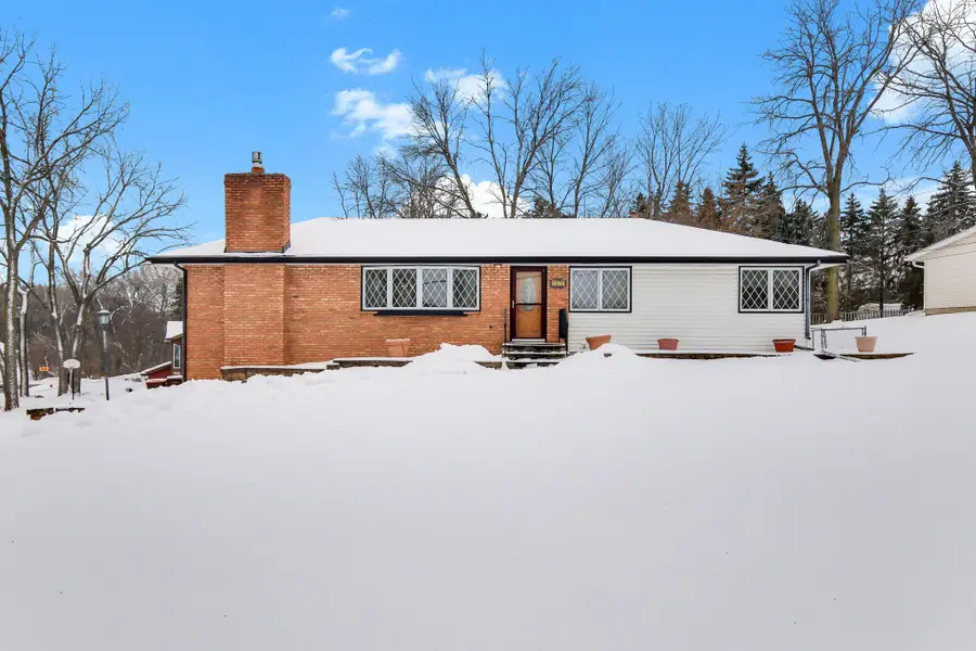 1372 Upper 55th Street E, Inver Grove Heights, MN 55077 - Image #2