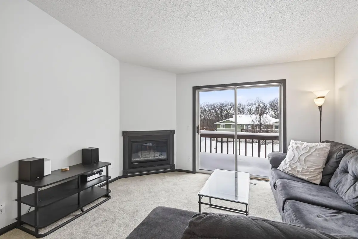 14025 44th Place N #4, Minneapolis, MN 55446 - Image #1