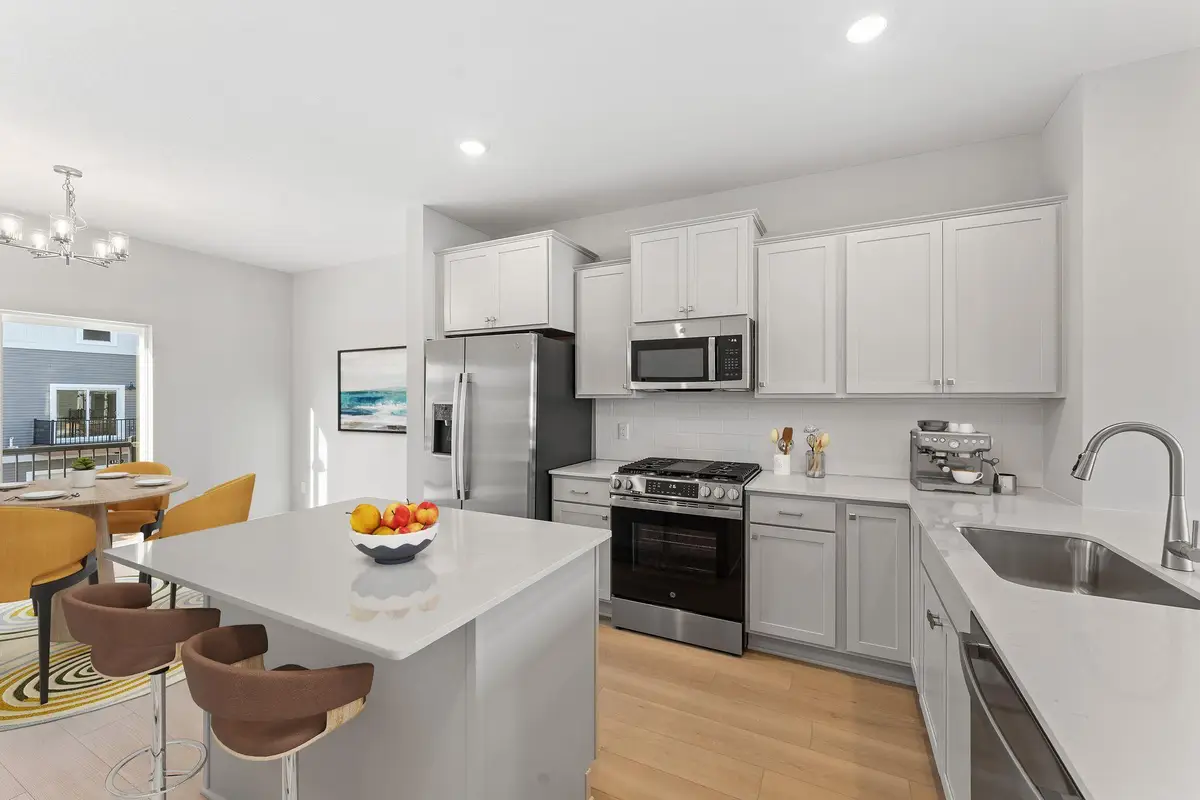 1526 Traverse Lane, West Saint Paul, MN 55118 - #1