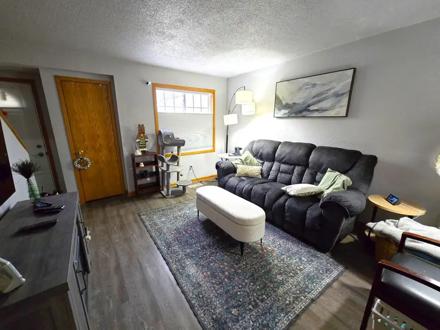 915 7th Street #8, Jordan, MN 55352 - Image #3