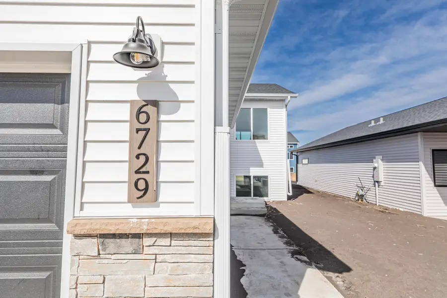 6729 67 Avenue S, Horace, ND 58047 - Image #2