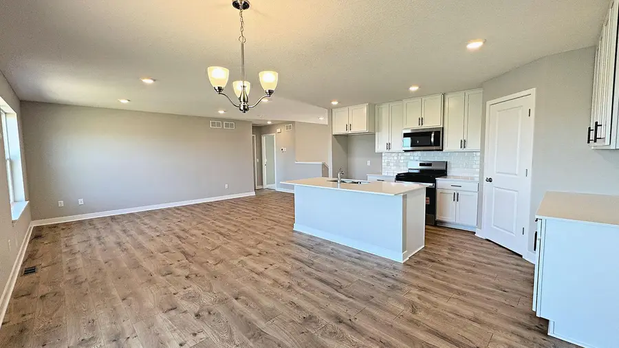 7080 Mackenzie Court Ne, Otsego, MN 55330 - Image #2