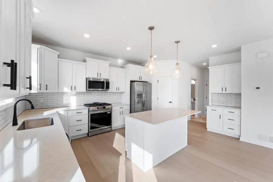 4952 Jansen Avenue Ne, Saint Michael, MN 55376 - Image #2