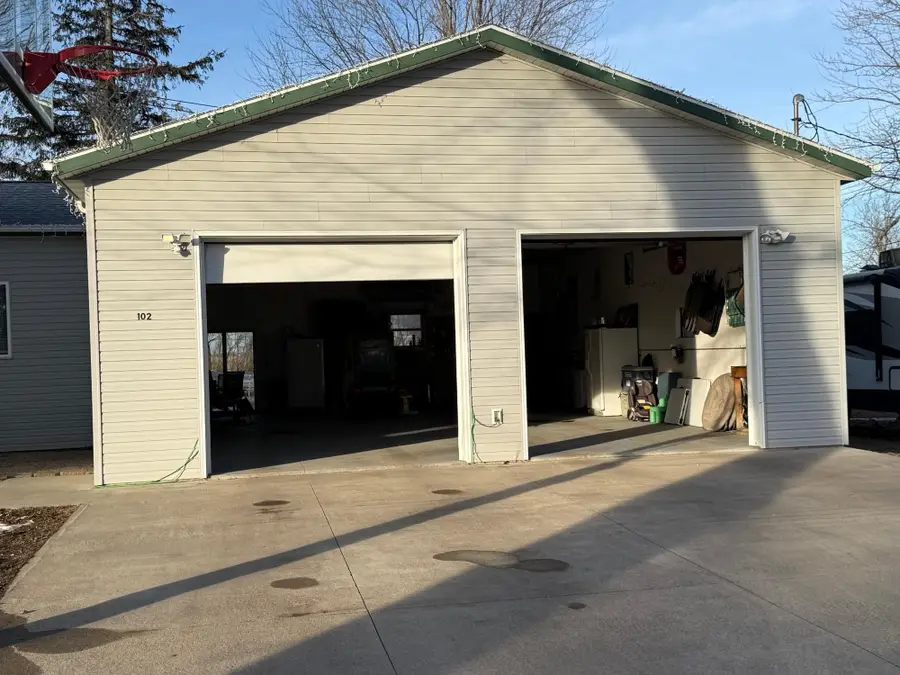 102 7th Street Ne, Fulda, MN 56131 - #3